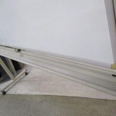 幅1800mm　自立　ホワイトボード　片面　キャスター付き【引き取り限定】の画像