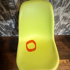 ダイニングチェア　イームズ　シェルチェア　リプロダクトの画像