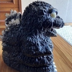 今年中に売り切りたいです🔥1994年🔥ゴジラ🔥貯金箱🔥の画像