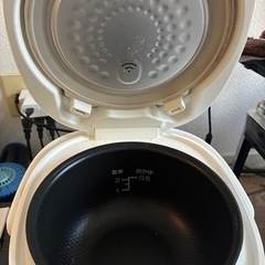 炊飯器の画像
