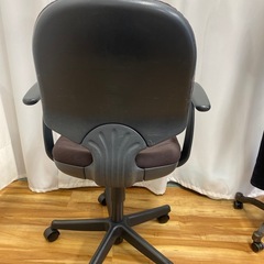 木目キャビネット付デスク+椅子セットの画像