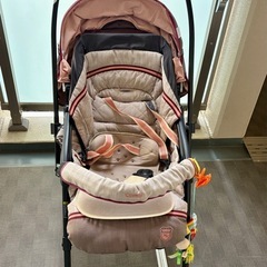 combi ベビーカーの画像