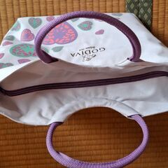 GODIVAの保冷バッグ(新品)の画像