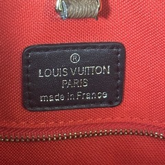 ルイヴィトン オンザゴー トートバッグの画像