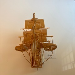 竹製帆船の画像