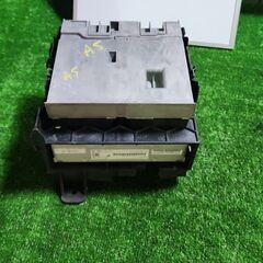 アウディ Audi A5 オーディオ ラジオチューナー 地テジチ...