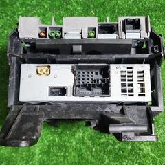 アウディ Audi A5 オーディオ ラジオチューナー 地テジチューナーの画像