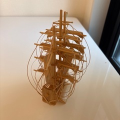 竹製帆船の画像