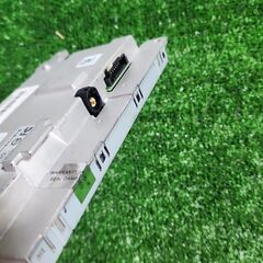 アウディ Audi A5 カーナビ ナビユニット マルチナビ モニター の画像