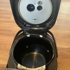 炊飯器の画像