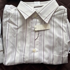【新品】シャツ４枚セットの画像