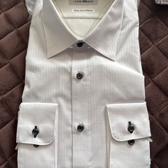 【新品】シャツ４枚セットの画像