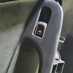 アウディ Audi A5 ドアトリム 右の画像