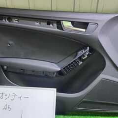 アウディ Audi A5 ドアトリム 左