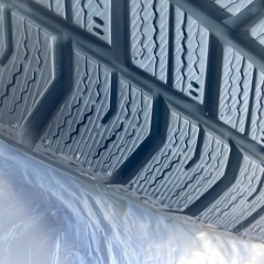 再値下げ！スタッドレスタイヤ+ホイールx4 175/65/R15  2022年製 グッドイヤー  アイスナビ8　ナット付の画像