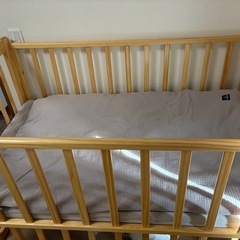katoji ベビーベッドの画像