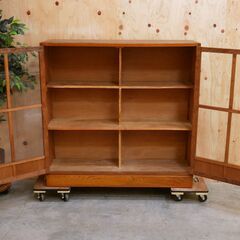 ≪zyt2627ジ≫ 昭和レトロ家具 ガラス戸棚 観音開き 4尺巾 両開き/キャビネット/茶箪笥/水屋/食器棚/書棚/本棚/古民家/中古家具/リユースストレージ仙台 071204-04の画像