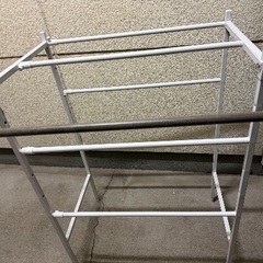 木曜日スチールラック物干し2個の画像