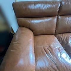 【決まりました】【傷あり】マナベインテリアハーツ 本革レザーソファ 3人掛け「ライアン」ヴィンテージブラウンの画像