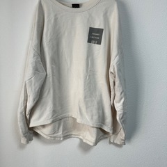 【取引中】バックエンボススウェットの画像