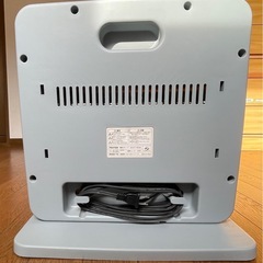 電気ストーブTEKNOS ES-K710(W) 　　の画像