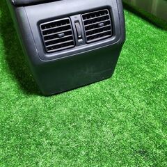 トヨタ TOYOTA マークX GRX130 センターコンソール アームレスト 肘掛けの画像