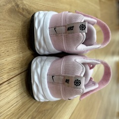 18.0 NIKE 室内でのみ使用　の画像