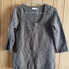 studio clipトップスの画像