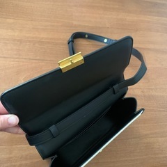 ショルダーバッグの画像