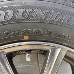 17インチスタッドレスタイヤの画像