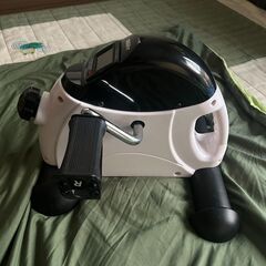 フィットネスバイク　折りたたみ　ミニ　カウント機能付　運動器具　脚痩せ　運動不足にの画像