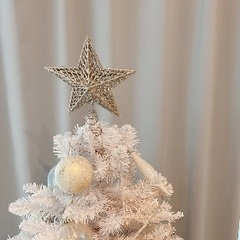 ピンクのクリスマスツリーの画像