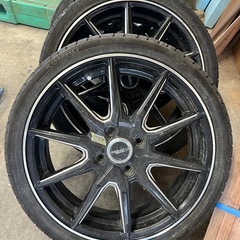 タイヤ4本セット　黒ホイールの画像