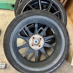 タイヤ4本セット　黒ホイールの画像
