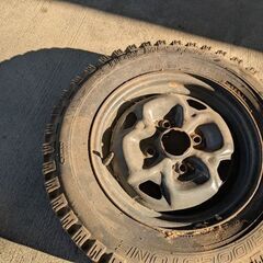 無料　ただ　あげます　スタッドレス　タイヤ　アルミ　ホイール　鉄　アルミ　２個セット　の画像