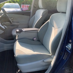 ガレージキクザト業販価格コーナー　プリウスα５人乗りの画像