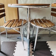 ダイニングテブルの画像