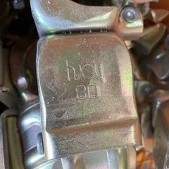 3連クランプ 48.6Φ【自在型/直交型】１個300円・在庫数約100個くらいの画像