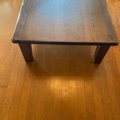 こたつテーブルの画像
