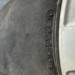 ランクル 純正ホイールスタッドレス付きの画像