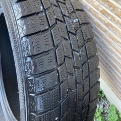 グッドイヤー　スタッドレス　195-65 R15 4本セットの画像