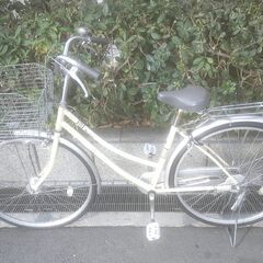 整備済み中古自転車　27インチ　税別￥9.980-　LEDオートライト　軽快車　アイボリー1210の画像