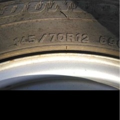 スタッドレスタイヤ軽用　鉄ホイール付きの画像