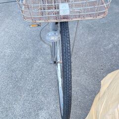 歳末処分！激安中古車！工場の移動などお使い頂けます。27インチステンレスハンドル自転車の画像