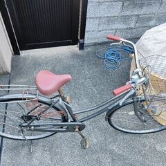 歳末処分！激安中古車！工場の移動などお使い頂けます。27インチステンレスハンドル自転車の画像