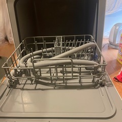 2020年製　アイリスオーヤマ　乾燥機能付き食洗機の画像