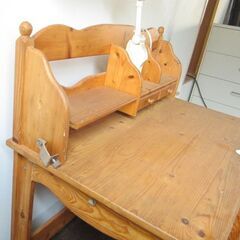 学習机　中古　カギ無し　ワゴンつまみ　1個無の画像