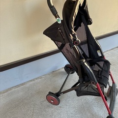 コンビF2ベビーカーの画像