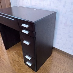 ドレッサーの画像