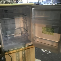 【中古】シャープ冷凍冷蔵庫（SJ-14W-W）　差し上げます！の画像